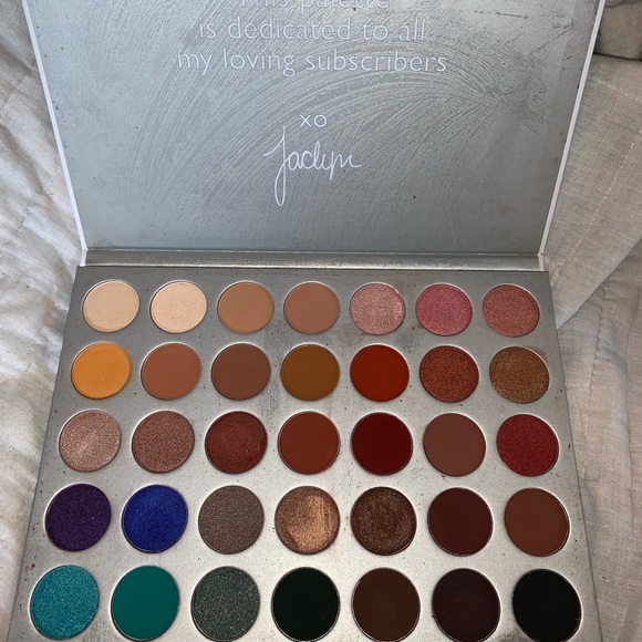 makeup - Picture 5 of 5